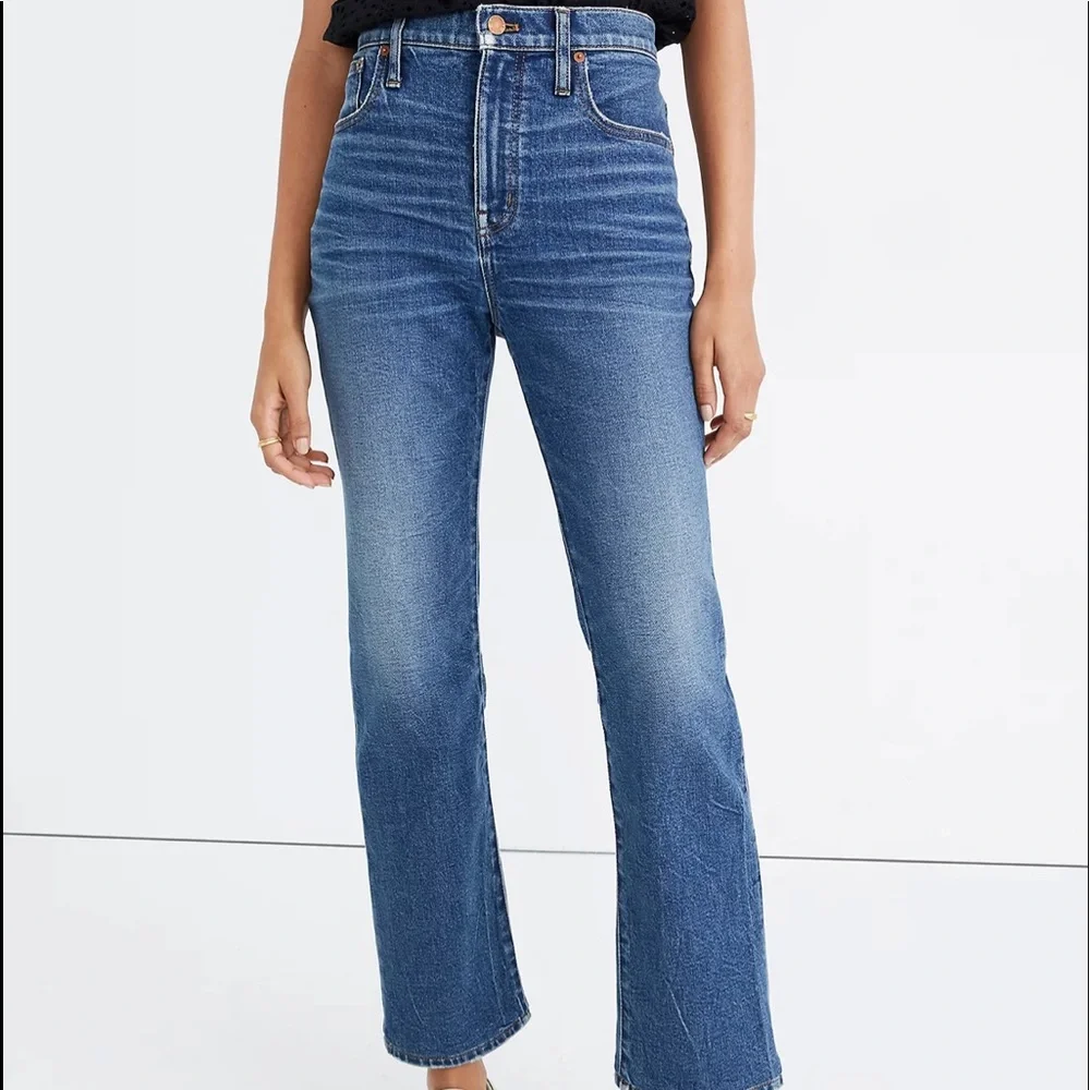 Madewell Slim Demi-Boot Jeans in Sundale Wash - Picture 3 of 8